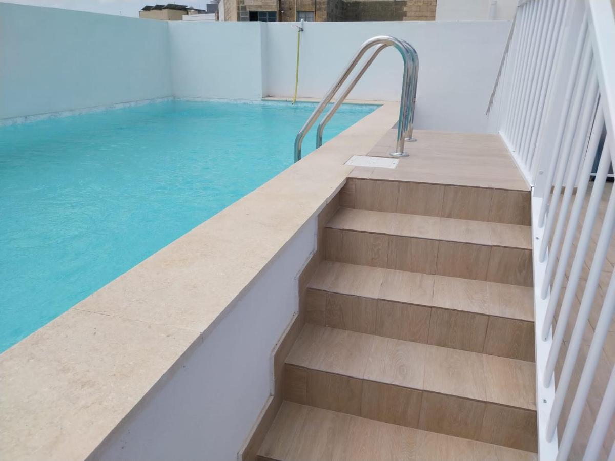 St Gaetans Studio Apartment 6A Hamrun Luaran gambar