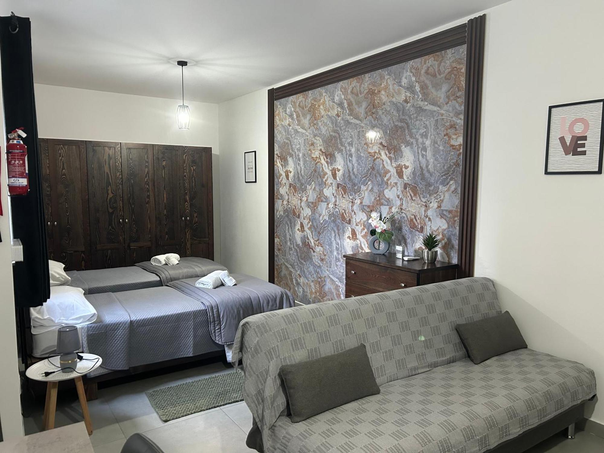 St Gaetans Studio Apartment 6A Hamrun Luaran gambar